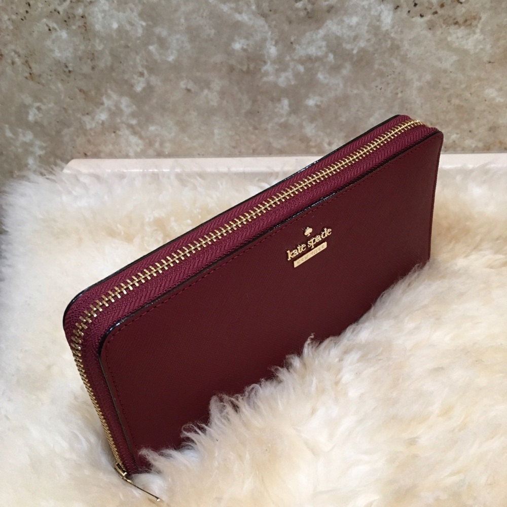 Kate Spade Wallet - Picture 5 of 8